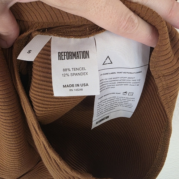 Reformation one piece deep V bodysuit, chocolate brown, size small - Picture 11 of 11